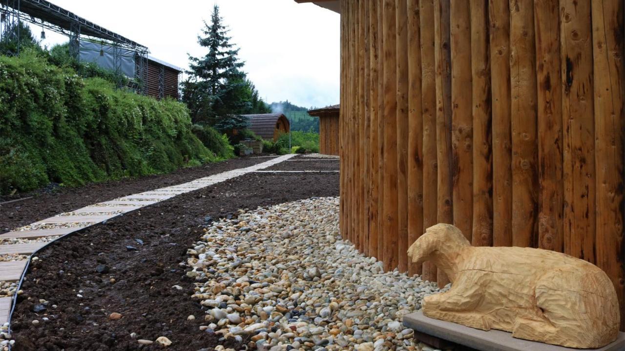 Glamp V Hluboké - Yurts&Wooden Houses Vsetín Exteriér fotografie